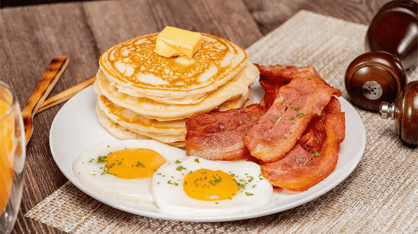Alpha Pancakes with Eggs